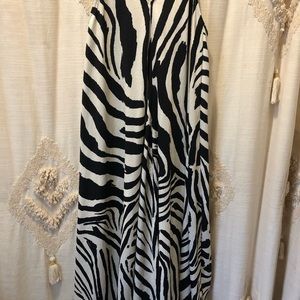H&M Black & White Maxi Dress- S